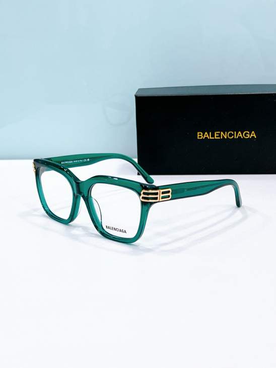 Picture of Balenciaga Sunglasses _SKUfw80536591fw